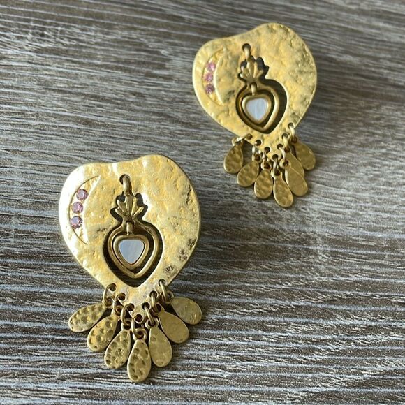 BohemianāheartādropāearringsāN232 - Picture 1 of 3